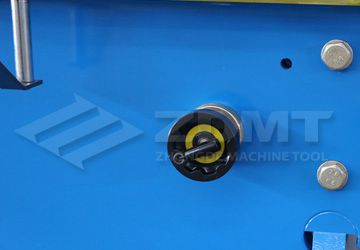 后擋料微調.jpg 后擋料微調.jpg