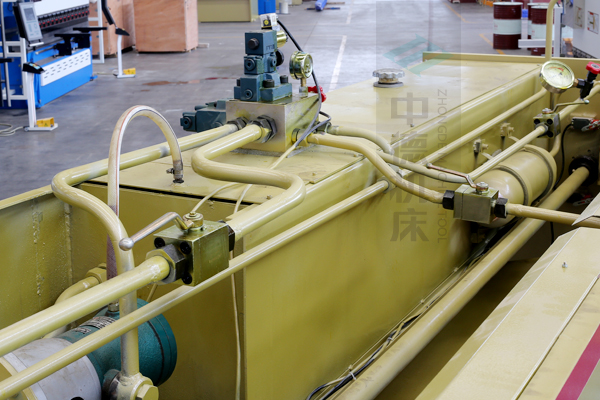 ZDG-832液壓系統(tǒng)全金屬管套連接,優(yōu)質在于細節(jié).jpg ZDG-832液壓系統(tǒng)全金屬管套連接,優(yōu)質在于細節(jié).jpg